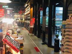 -西西弗书店&矢量咖啡(凯德晶萃广场店)