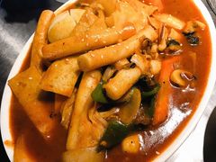 海鲜炒年糕-韩聚屋韩国烤肉餐厅(新北万达店)