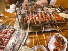 -哈尔滨小酒馆·鲜肉现穿自助烧烤(康新花园店)