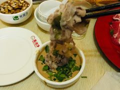 -洞庭洲·防空洞火锅·烧烤·铜锅涮肉(新百广场店)