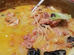 -梅利汴京烤鸭•开封豫菜地标店(东大街店)
