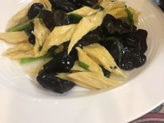 腐竹炒木耳-新疆红柳花餐厅(新洲店)