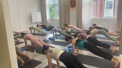 -亚太瑜伽普拉提学院