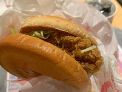 麦辣鸡腿堡套餐-麦当劳(中山公园龙之梦店)