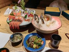 -枝魯枝魯自助料理