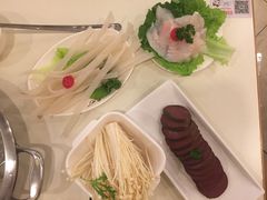 -一席地·本地鸡窝·杭帮鸡火锅(萧山银隆百货店)