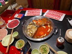 -大龙辣火锅·龙虾·烧烤(湖滨新天地店)