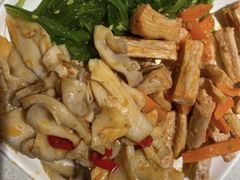 -海底捞火锅鲜切牛肉主题店(长寿路店)