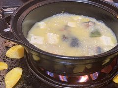 -有一锅·野生菌黑山羊腊排骨火锅(古城北门店)