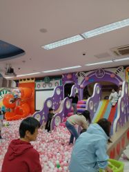 -孩子王童乐园(马群店)