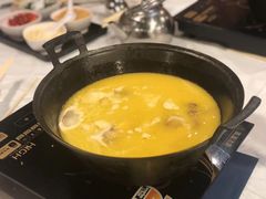 -鲜入围煮花胶鸡海鲜火锅