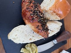 -Mark&Mars Restaurant