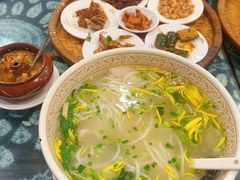 -桥香园云南过桥米线(金马碧鸡店)