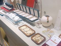 -LADY FAFA(巨鹿路陕西南路路口店)
