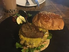 -HIGH FIVE哈福手工汉堡(桂林路店)