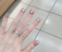 -纤贝儿美甲·科技美肤