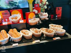 -Salon de The de Joel Robuchon(外滩18号店)