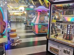 -反斗乐园π·电玩·高空拓展·蹦床(龙华天虹店)
