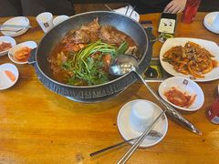 -喇喇排骨火锅·传统韩式脊骨汤(望京西园总店)