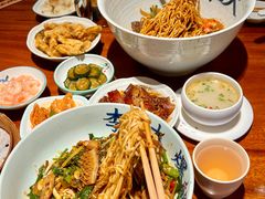 -李犟大爆鳝面·手工蟹黄包(湖滨西湖店)