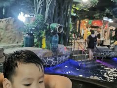 -泉城欧乐堡戏水湾艺术养生温泉