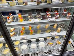 面包甜点陈列柜-芭菲盛宴·环球美食(袁家岗店)