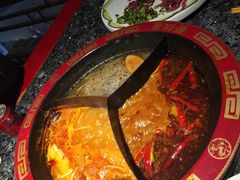 -蜀辣居鲜货老火锅(双流万达店)