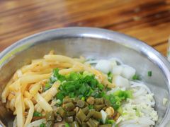 -舌尖上的米粉(阳朔二店)