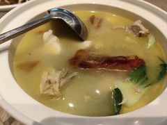 -艳阳天·非遗楚菜(武汉客厅店)