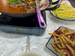 -霄汉牛三鲜湖北砂锅菜(万松园2店)