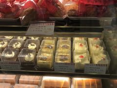 -红宝石·鲜奶小方(万航店)