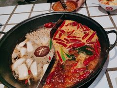 -贰回巷火锅馆(钟楼店)