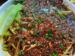 炸酱油泼面-老陈婆手工面庄