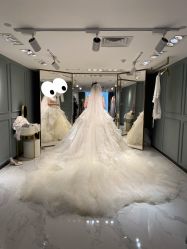 点击看大图 -GRACE KELLY婚纱与礼服(北京店)