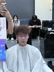 -藤野造型专业烫染接发