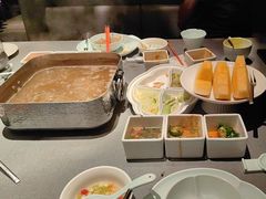 -左庭右院鲜牛肉火锅黑金店(陆家嘴中心店)