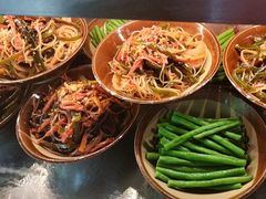 -有红鸡毛店·砂锅菜(抚琴夜市店)
