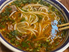 -云阿蛮云南生烫牛肉米线(奉贤路店)