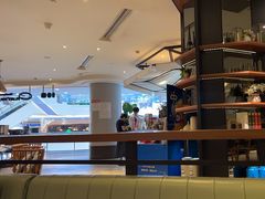 -港丽餐厅(龙之梦长宁店)