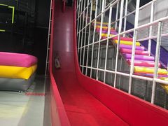 -嘿哟动霸CHUA·新潮玩运动娱乐中心·蹦床滑冰团建乐园