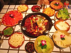 -贰回巷火锅馆(钟楼店)