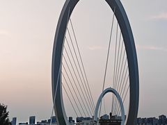 -南京眼步行桥