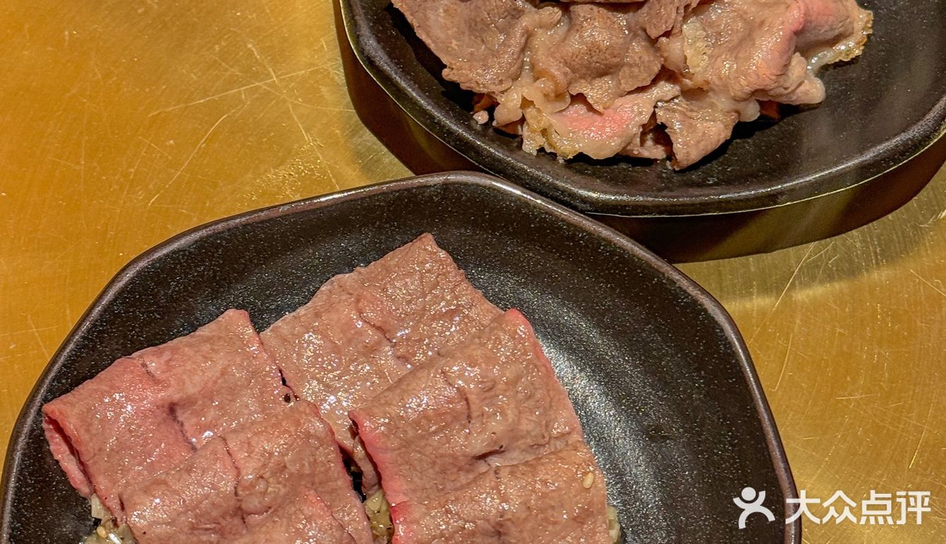 和牛烤肉天花板！肉质鲜嫩多汁，口感极佳。在这里