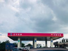 -辽河服务区-停车场