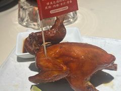非遗红烧乳鸽-侨美食家·粤菜(体育西路店)