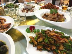 -椿记烧鹅(叠彩店)