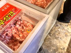 -江南猪肉商会无限续吃(弘大店)