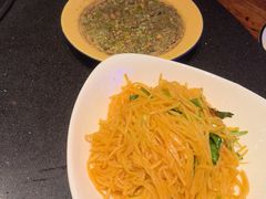 -山河屯铁锅炖(绥望路店)