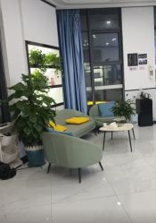 -蕾特恩专业祛痘·皮肤管理