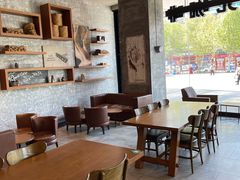 大堂-星巴克(济宁万达广场店)